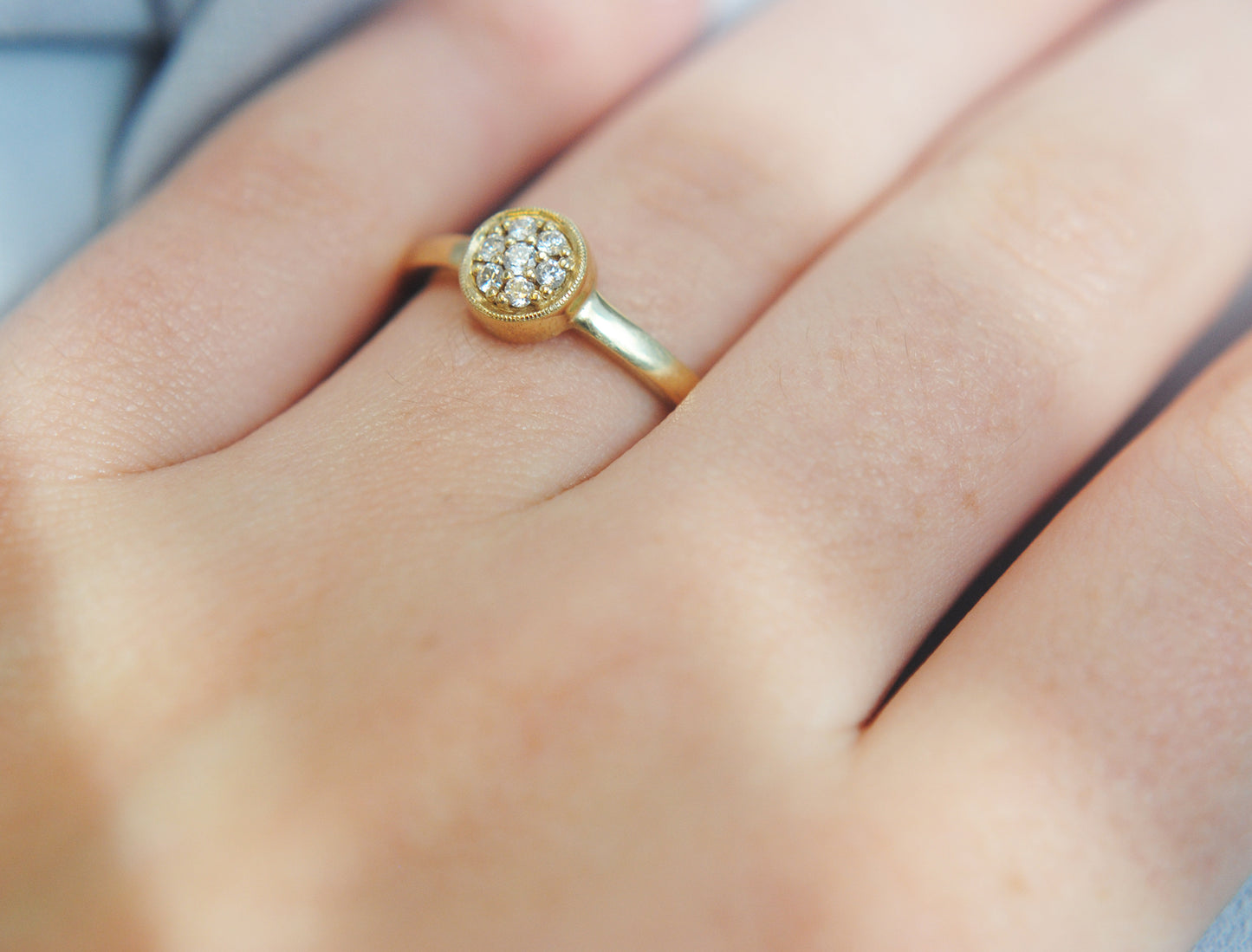 Item No. R003 Circle Diamond Ring