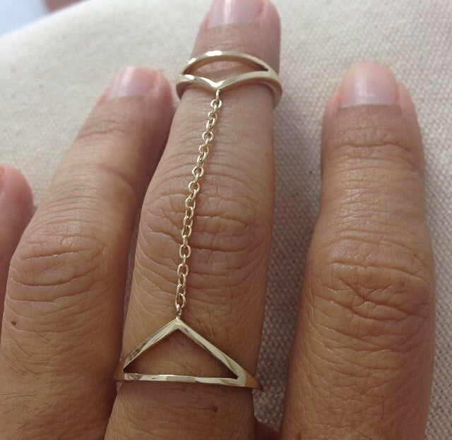 Item R015 Tiara Ring Double