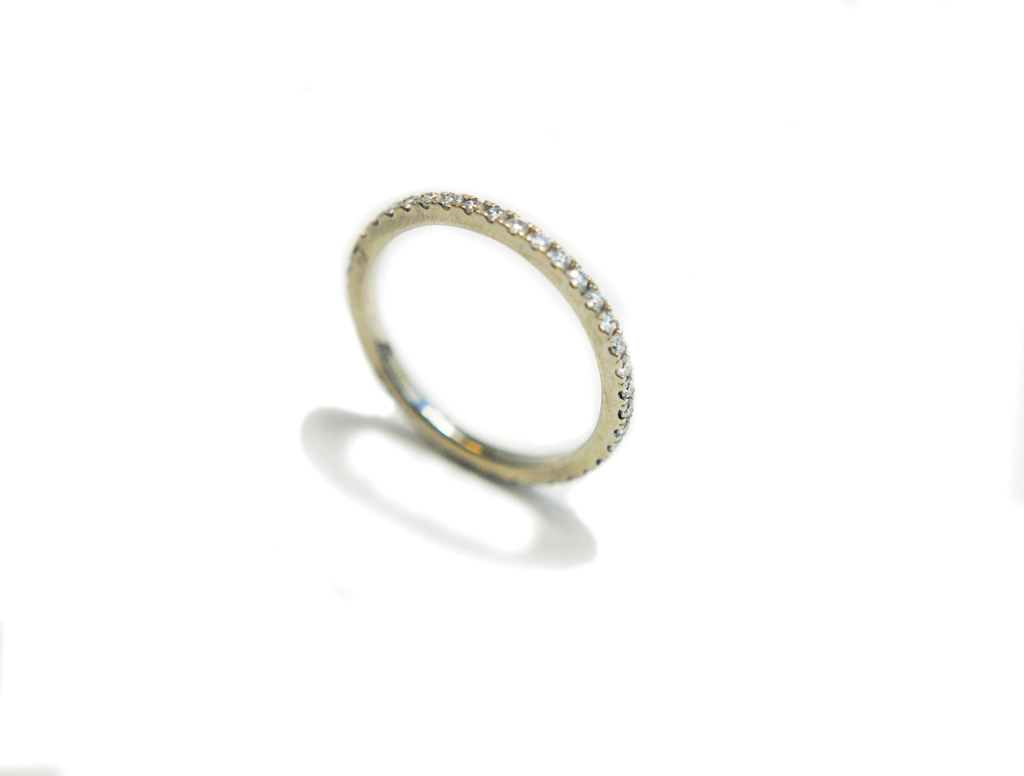 Item No. R008  Diamonod Eternity Band