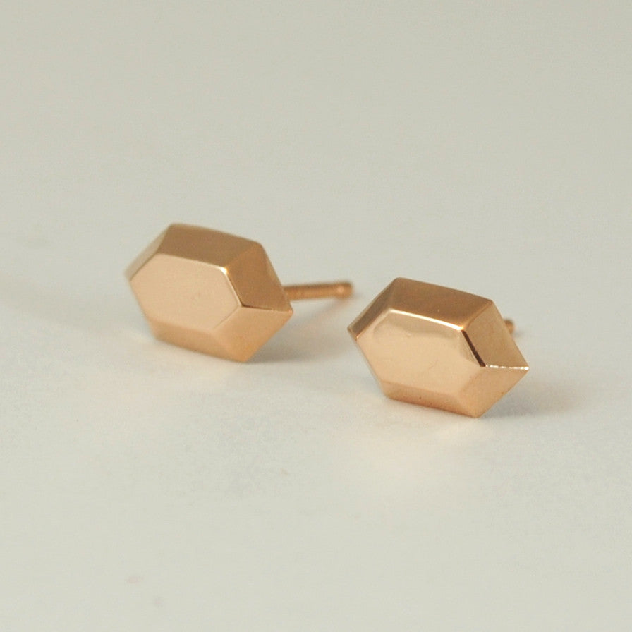 Item No E051 Rupee Studs